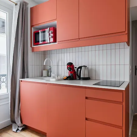 Apartment Grand Refait A Neuf 16 - 4p Paris